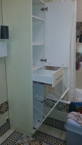 Шкаф пенал в ванную комнату с корзиной под белье, изготовленный на заказ Лыткарино